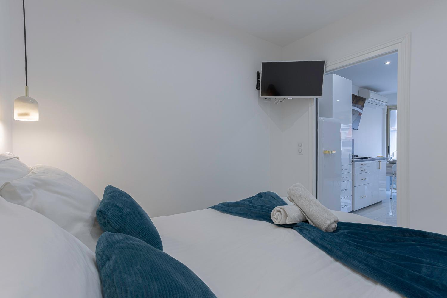 Luxury Maubourg - Vue Mer - Croisette 50M Plage - Clim - Terrasse Канни Екстер'єр фото